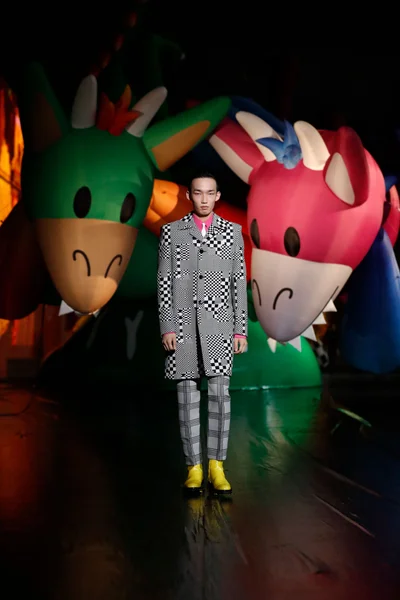 Look 9